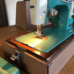 昭和レトロなジャノメミシン（動きます）の画像