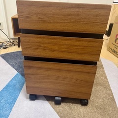 キャスター付きデスクワゴンの画像