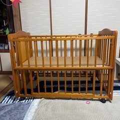 ベビーベッドの画像