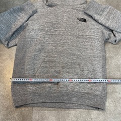 ノースフェイス パーカー M パタゴニア コロンビア ナイキ　アディダスの画像