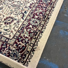 【引渡者決定】ニトリ　ペルシャ絨毯風　カーペットの画像