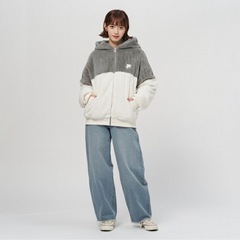 タグ付き新品未使用！FILA切替フェイクファーアウターの画像