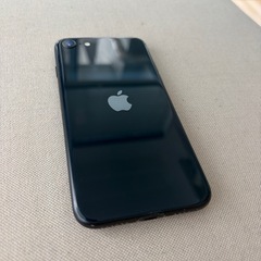 Apple iPhone SE (第3世代) ブラックの画像