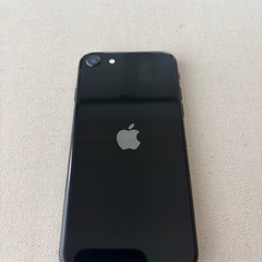Apple iPhone SE (第3世代) ブラックの画像
