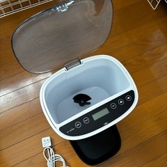 ペット用自動給餌器の画像