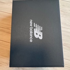 【浦和駅】新品タグ付き/New Balance キッズ スニーカー ブラック/ホワイトの画像