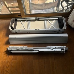 アルミ簡単テーブル、イス、セットの画像