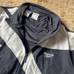 Reebokクラシックナイロンジャケットの画像