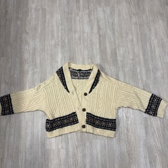 ZARA ニットカーディガンの画像