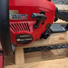 ゼノアエンジンチェーンソーG4211EZ　排気量40.1㎝３の画像