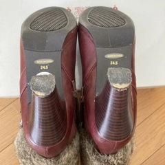 サヴァサヴァ　ミディブーツ　ラビットファー　24.5㎝の画像