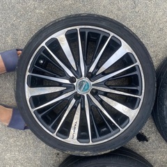 205／40 R17ホイール4本せっtセット(タヤ2本付いています)
の画像