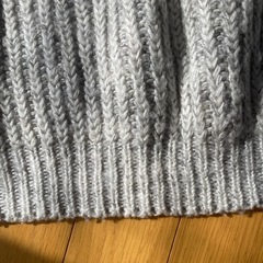 フォーエバー21  グレーのセーター　Mサイズ　七分袖重ね着の画像