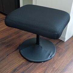 YAMADA　オットマン付きパーソナルチェア　ブラック　黒　チェア　サイズ（約）幅71×奥75×高95　　■近隣配送無料 買取GO‼　栄和店の画像