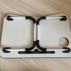 折り畳みミニテーブルの画像