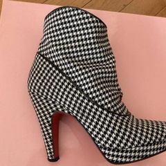 カリアング　ショートブーツ　千鳥格子　24.5㎝の画像