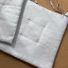 11/3まで★
ダイソー　サンリオ　座布団の画像