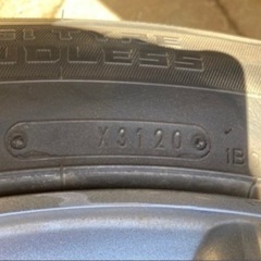 スタッドレスタイヤの画像