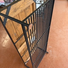 美品！❗️オシャレなアイアンローテーブルの画像