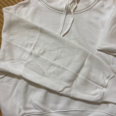 【値下げ】GUレディースパーカーの画像