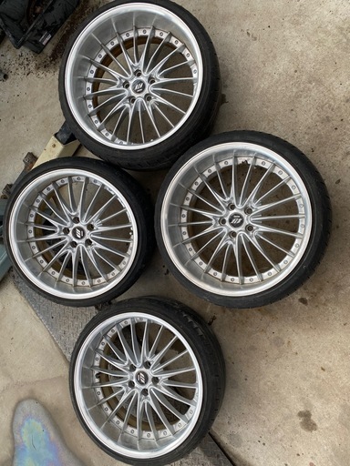 20インチタイヤホイール４本セット