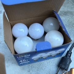 ガレージSALE まとめ売り　全てセット　マキタ互換バッテリー　電球　電動ファン　電気の画像