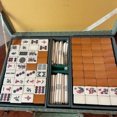 🌹麻雀牌　ケース付き　昭和レトロ🌹の画像
