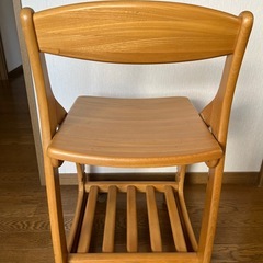 学習椅子 
の画像