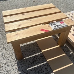 木製便利台　格子杉板の画像