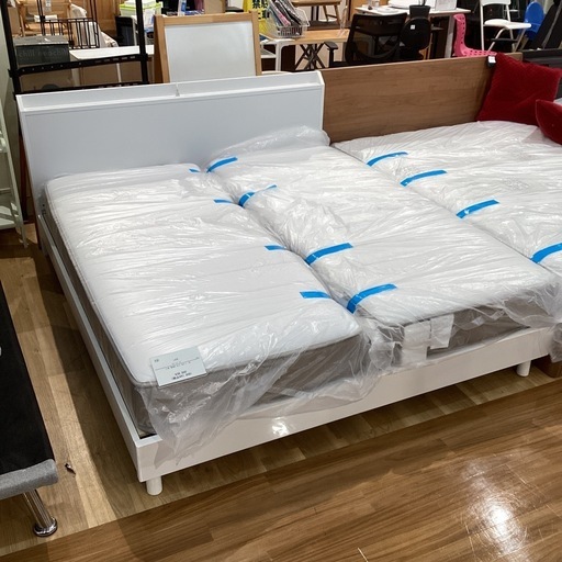 トレファク神戸南店】★値下げしました　ニトリ　クイーンベッド(シミ有)です‼︎【取りに来られる方限定】