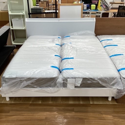 トレファク神戸南店】★値下げしました　ニトリ　クイーンベッド(シミ有)です‼︎【取りに来られる方限定】