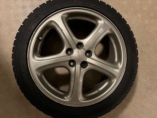 215/45/R17 DUNLOPスタッドレスタイヤ