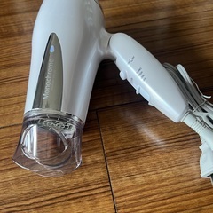 モノクローム コイズミ  マイナスイオンヘアドライヤー KHD-1385/Wの画像