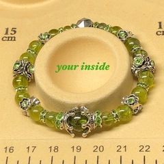 ペリドット ヨーロピアン 花形 天然石ブレスレットの画像