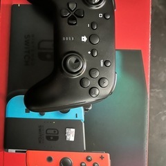 Nintendo Switch バッテリー強化版（箱付き）＋プロコン互換品＋microSD 64GB セットの画像