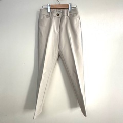 X X S 未使用パンツ　ストレッチあり綺麗な形の画像