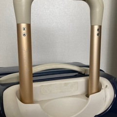 キャリーケースの画像