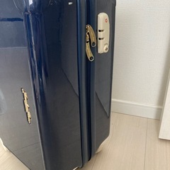 キャリーケースの画像