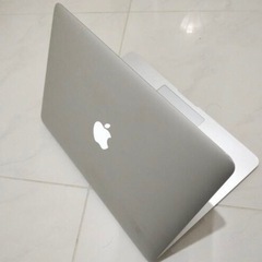 3️⃣Apple MacBook Air１３インチの画像