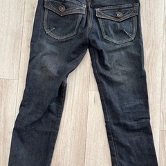 くるぶし丈デニムの画像