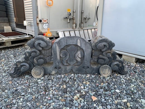 日本家屋　瓦　鬼瓦　アンティーク　魔除け　古民家