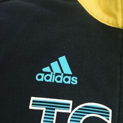 adidas アウター160sizeの画像