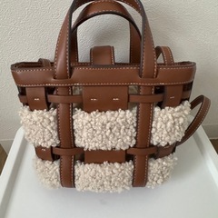 新品未使用 zara カットワークミニトートバッグ ボア
の画像
