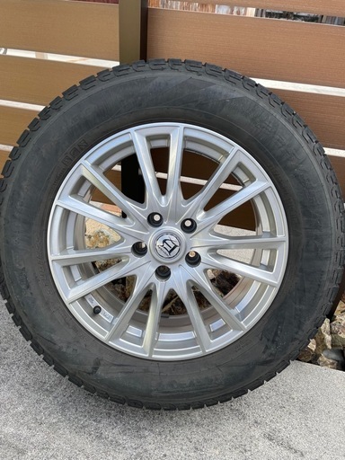 スタッドレスタイヤ　エクストレイル 、ハリアー、cx5、CX5　225/65R17