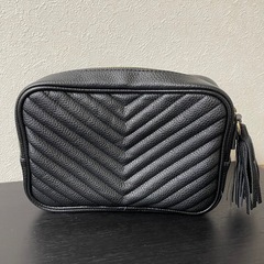 黒のポーチの画像