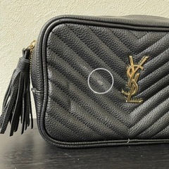 黒のポーチの画像