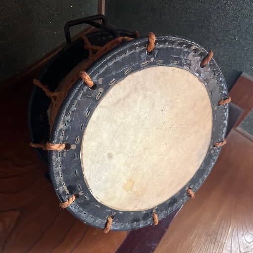 締太鼓（しめだいこ）