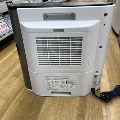 SHARP シャープ 加湿セラミックヒーター HX-R12E2 2022年製 季節家電 セラミックヒーター のご紹介です！の画像