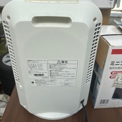 2019年式アイリスオーヤマ　セラミックファンヒーターの画像