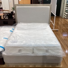 トレファク神戸南店】ASHLEY クイーンベッドです‼︎【取りに来られる方限定】の画像